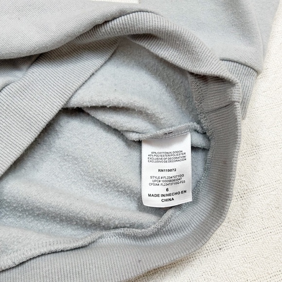 SONY PLAYSTATION Official Merch Grey Pullover Sweatshirt Boy - sz 6 - Picture 5 of 9